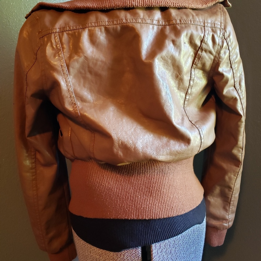 Vegan leather bomber jacket - Picture 5 of 8